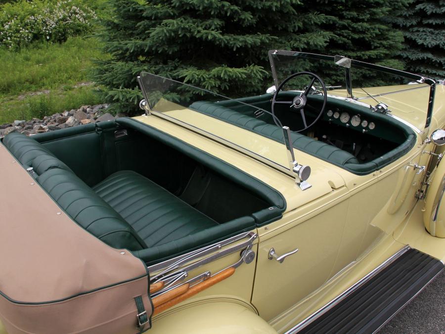  Chrysler Imperial Dual Cowl Phaeton by LeBaron 1931 года  (фото 4 из 25)